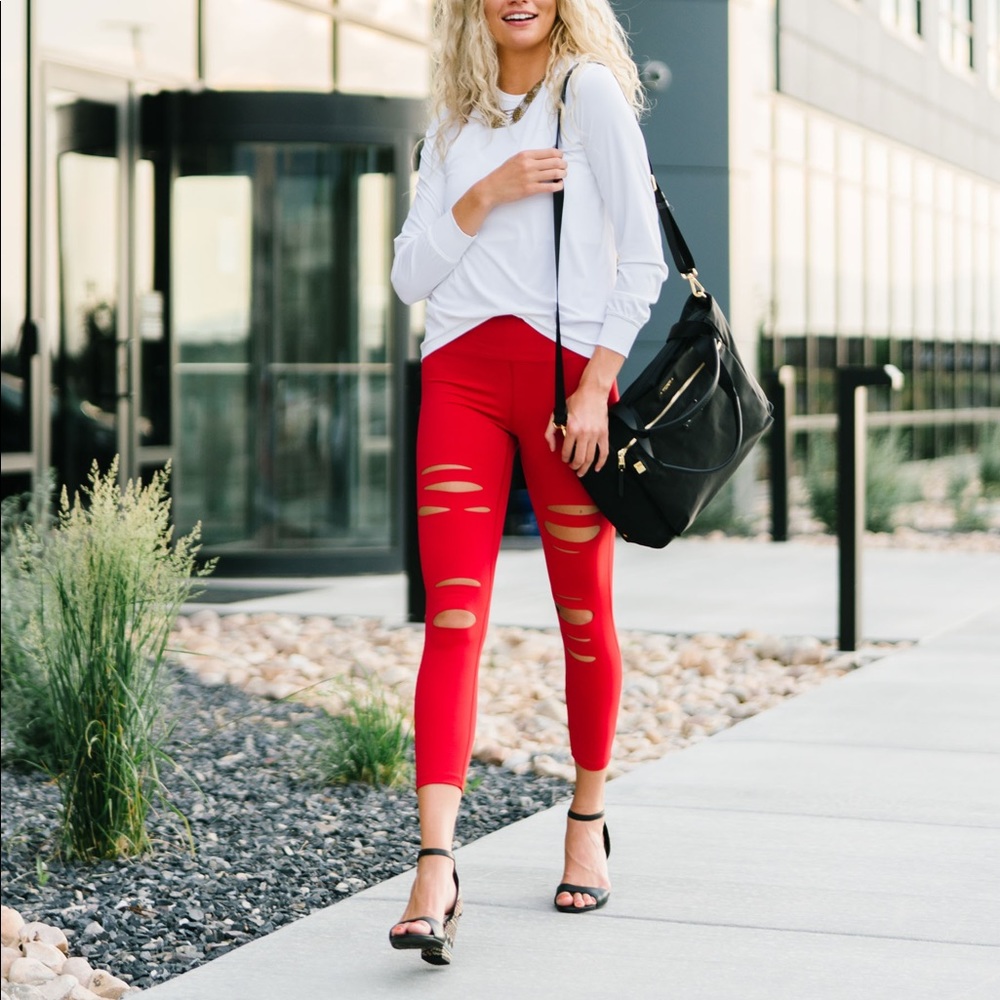 Zyia Active Red Slashed Luxe Hi-Rise 24" Leggings. Size 2